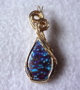 Mohave Turquoise Pendant in Gold-Filled Wire